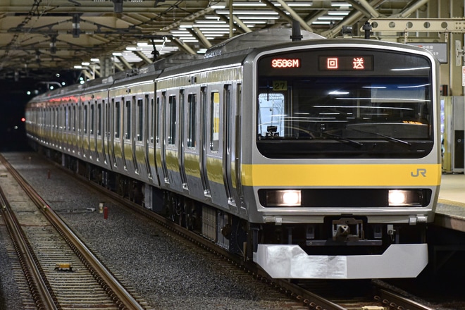 【JR東】E231系ミツB27編成 所属区へ回送を国立駅で撮影した写真