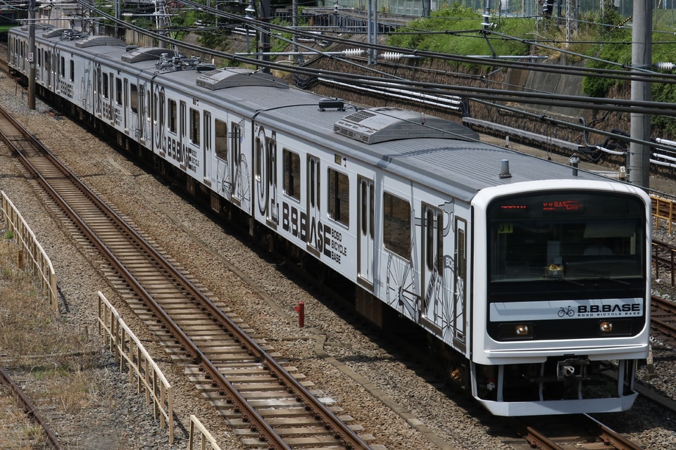 【JR東】209系マリJ1編成使用 団体臨時列車で高崎への拡大写真