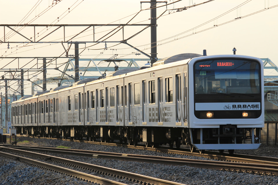 【JR東】209系マリJ1編成使用 団体臨時列車で高崎への拡大写真