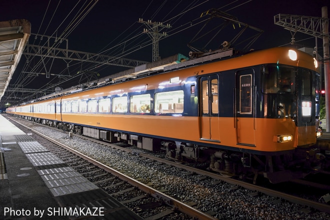 【近鉄】車両故障に伴う12200系8連での運行を名張駅で撮影した写真