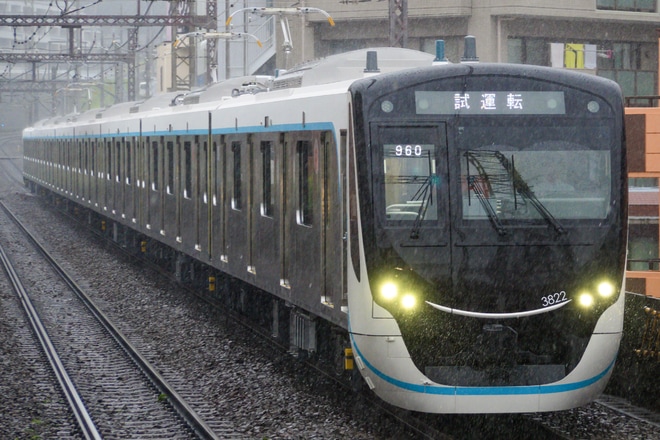 【東急】3020系3122F性能確認試運転をあざみ野駅で撮影した写真