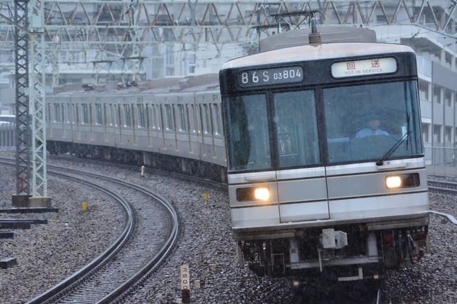 【メトロ】03系03-104Fが竹ノ塚へを西新井駅で撮影した写真