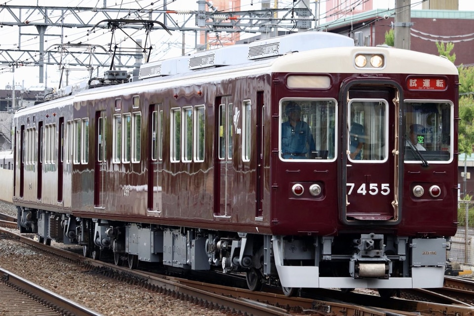 【阪急】7300系7325F出場試運転(201906)の拡大写真