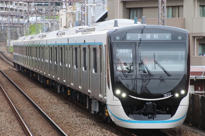 【東急】3020系3122Fが6連の姿となり試運転をあざみ野駅で撮影した写真