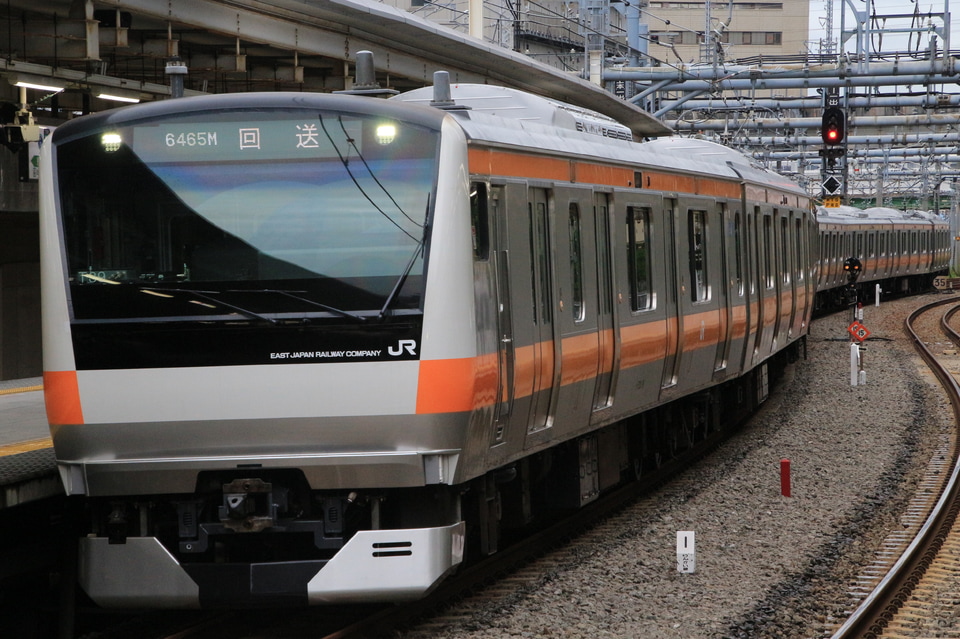 【JR東】E233系トタT39編成東京総合車両センター出場(トイレ設置)の拡大写真