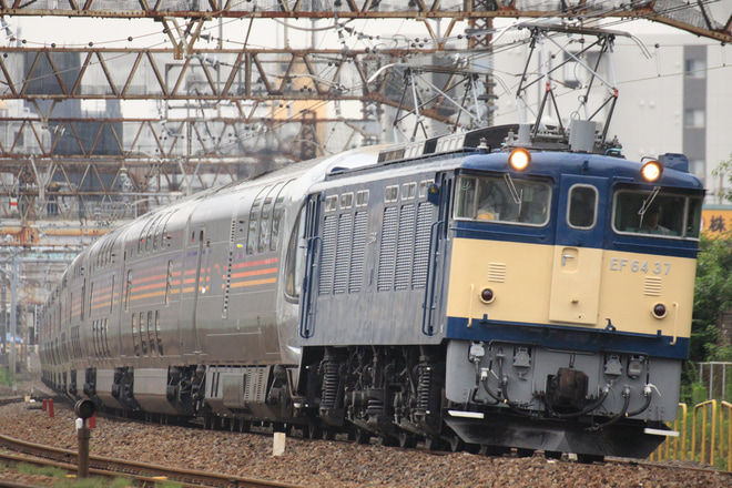 【JR東】EF64-37牽引「信州カシオペア紀行」運転(20190713)を北松戸～馬橋間で撮影した写真