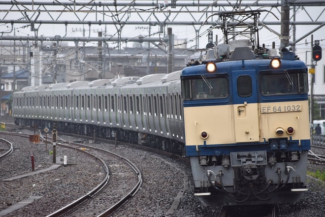 【JR東】E235系トウ41編成配給輸送を宮原駅で撮影した写真
