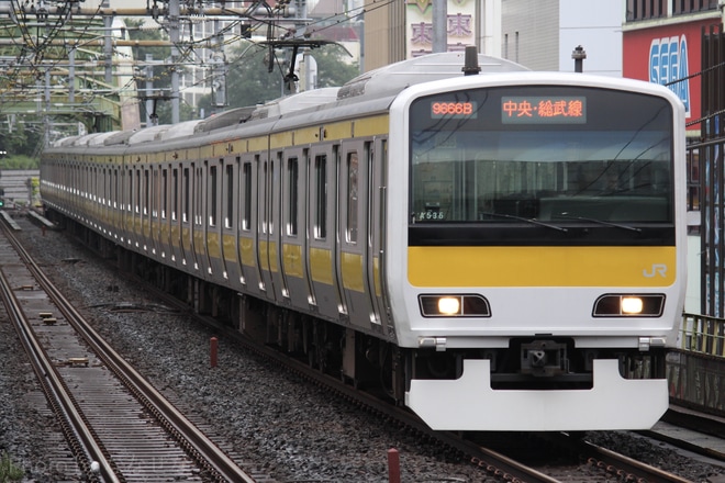 【JR東】「時差Bizトレイン」運転を秋葉原駅で撮影した写真