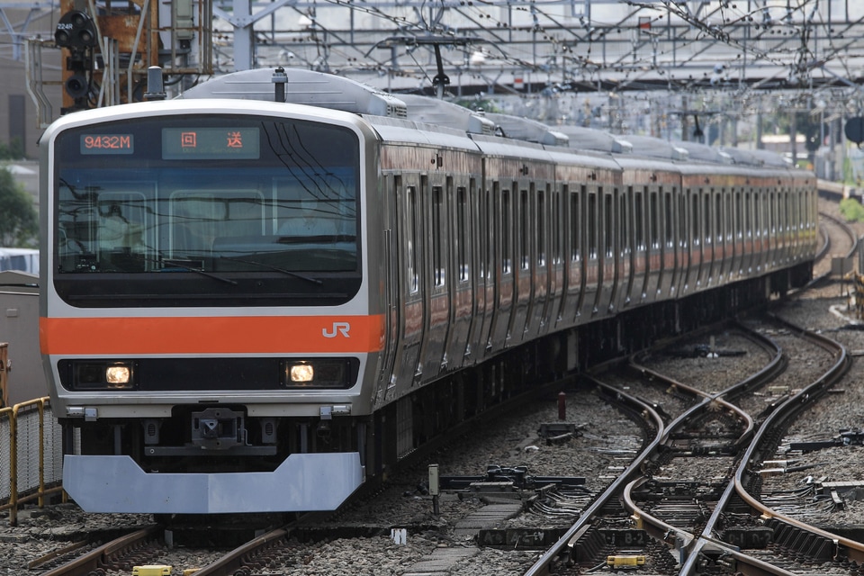【JR東】E231系元ミツB30編成が武蔵野線転用工事を終えて長野出場の拡大写真