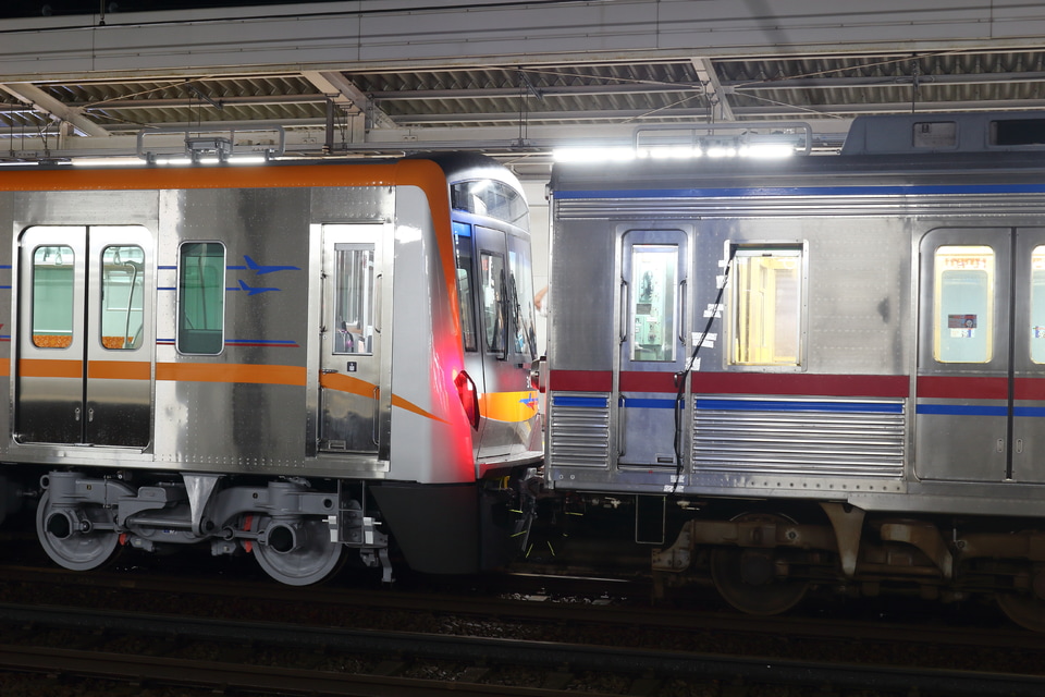 【京成】新型車両3100形3152編成 J-TREC出場回送の拡大写真