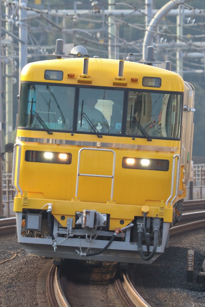 【JR東】キヤE195系ココST-1編成 尾久車両センターへ回送を赤羽駅で撮影した写真