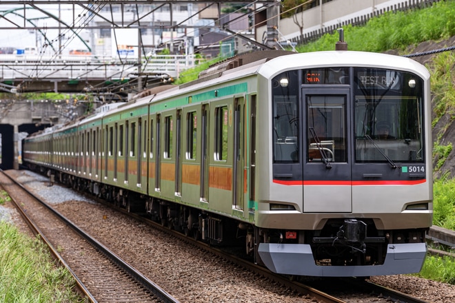 【東急】5000系5114F出場試運転を青葉台駅で撮影した写真