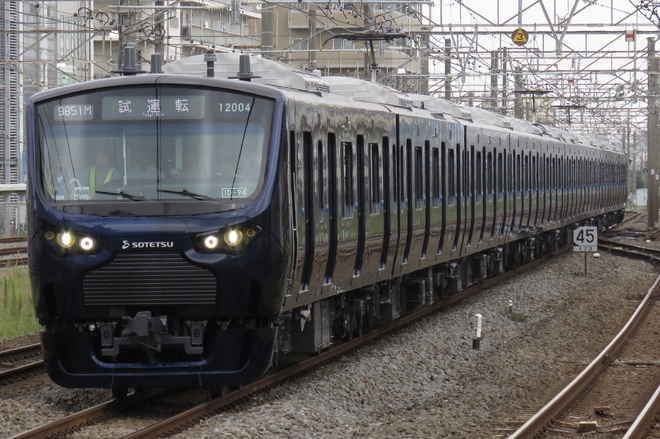 【相鉄】12000系12104F埼京線経由の試運転を平塚駅で撮影した写真