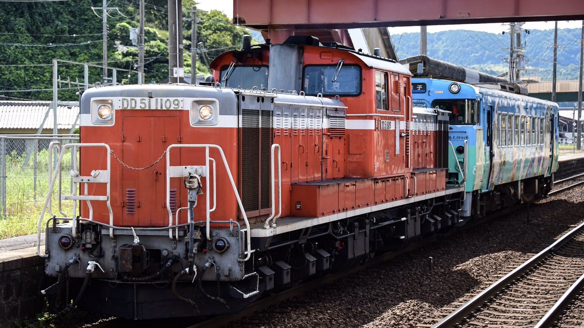 JR西】キハ40-2115(鬼太郎列車)京都鉄道博物館での展示のため