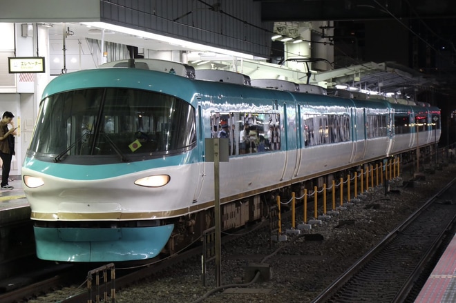 【JR西】283系HB632/HB631編成吹田総合車両所出場を大阪駅で撮影した写真