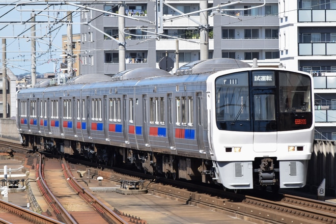 【JR九】811系PM111編成出場試運転を箱崎駅で撮影した写真