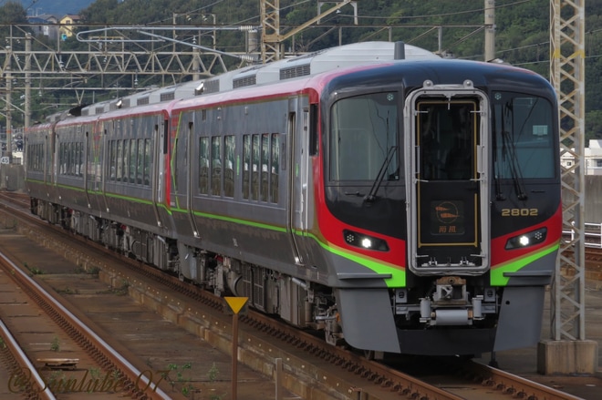 【JR四】特急南風に新型特急車両2700系充当開始を児島駅で撮影した写真