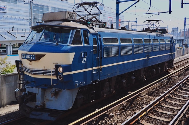 【JR貨】EF66-27隅田川貨物から返却回送を南千住駅で撮影した写真