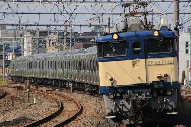 【JR東】E235系トウ45編成新津配給を宮原駅で撮影した写真