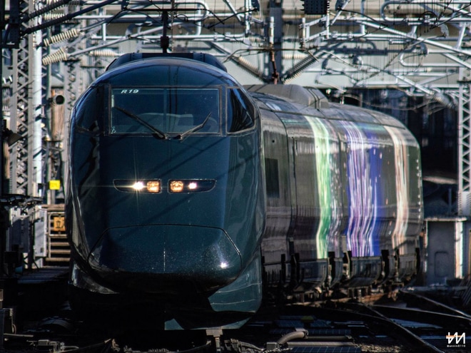 【JR東】「現美新幹線」営業運転で初めて東京へを東京駅で撮影した写真