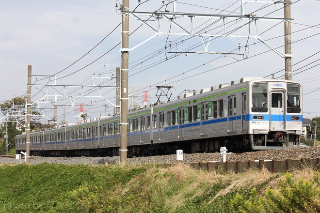 【東武】「ファミマ電車」に「ファミペイ」ラッピングを不明で撮影した写真