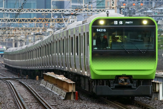 【JR東】山手線で「夢さん橋号」運転(2019)を浜松町駅で撮影した写真