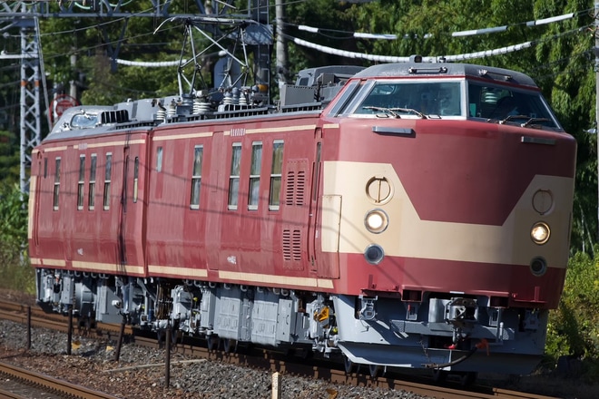 【JR西】クモヤ443系D1編成本線試運転を山崎駅で撮影した写真