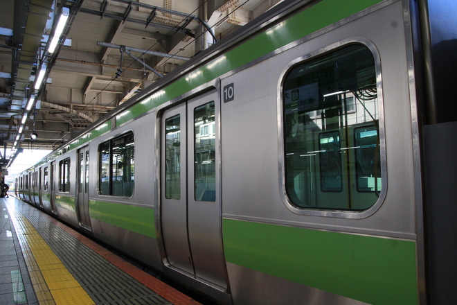 【JR東】E231系トウ512編成東京総合車両センター入場を大崎駅で撮影した写真