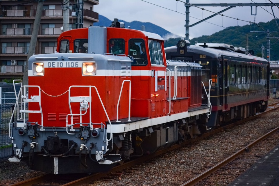 【京都丹後】丹後くろまつ号がDE10牽引でJR小浜線へ乗り入れの拡大写真