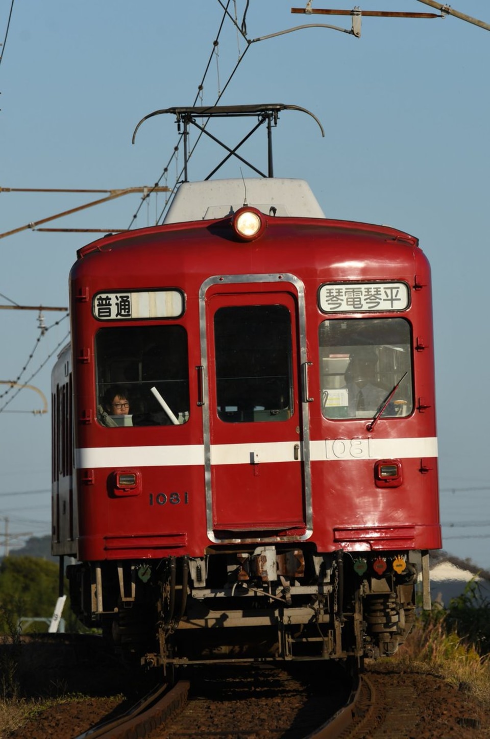 【ことでん】還暦の赤い電車1081編成HMとことでんロゴを外して運用開始の拡大写真