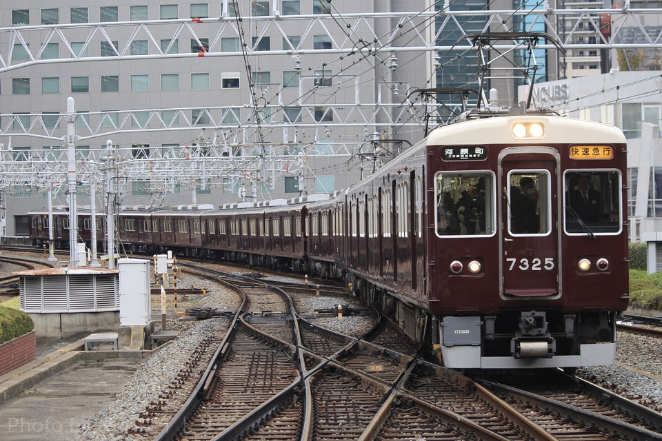 【阪急】7300系 7325F10両運用代走の拡大写真