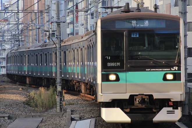 【JR東】E233系マト12編成東京総合車両センター入場回送を恵比寿駅で撮影した写真
