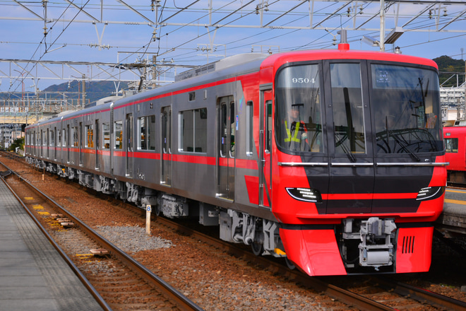 【名鉄】9500系9504Fが走行性能試験を開始を国府駅で撮影した写真