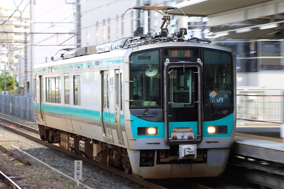 【JR西】125系クモハ125-16が吹田総合車両所本所へ入場の拡大写真