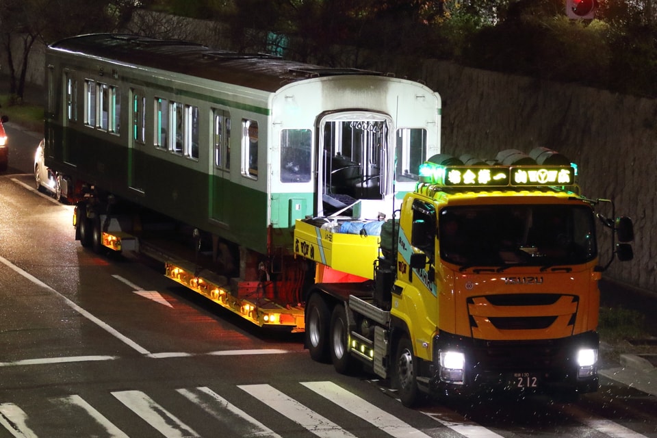 【神戸市交】1000形1102Fが廃車解体のため陸送の拡大写真
