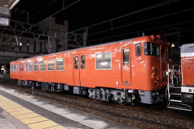 【JR西】キハ47-18後藤総合車両所本所出場配給を倉敷駅で撮影した写真