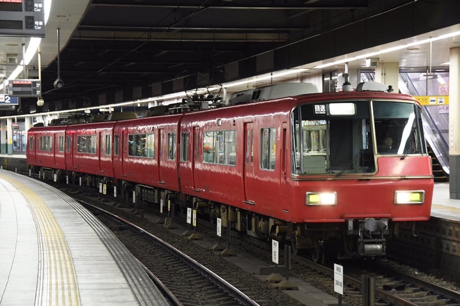 【名鉄】5300系5305F廃車回送を金山駅で撮影した写真