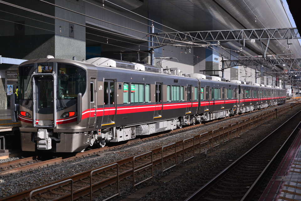 【JR西】七尾線用521系が近畿車輛を出場し、試運転を実施の拡大写真