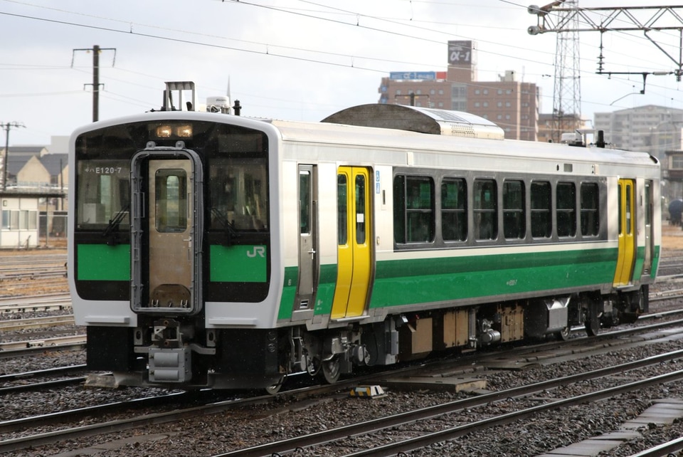【JR東】キハE120-7只見線仕様になり磐越東線で試運転の拡大写真