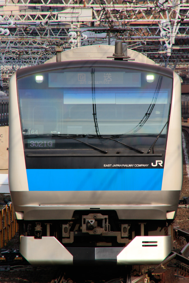 【JR東】E233系サイ164編成東京総合出入場回送を田町駅で撮影した写真