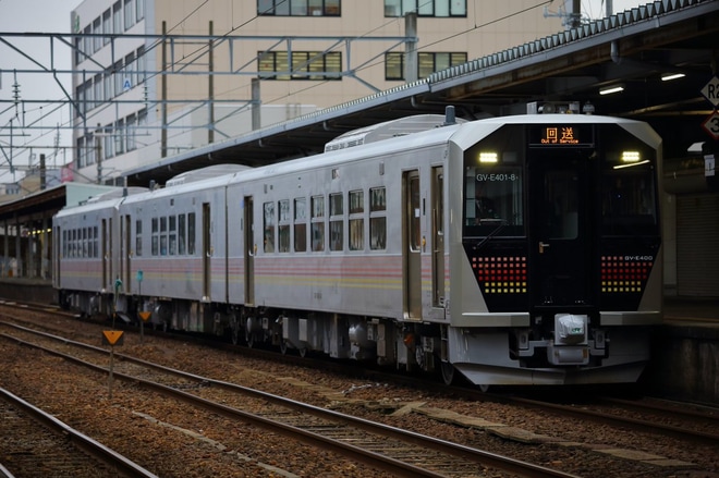 【JR東】GV-E400系秋田へを秋田駅で撮影した写真