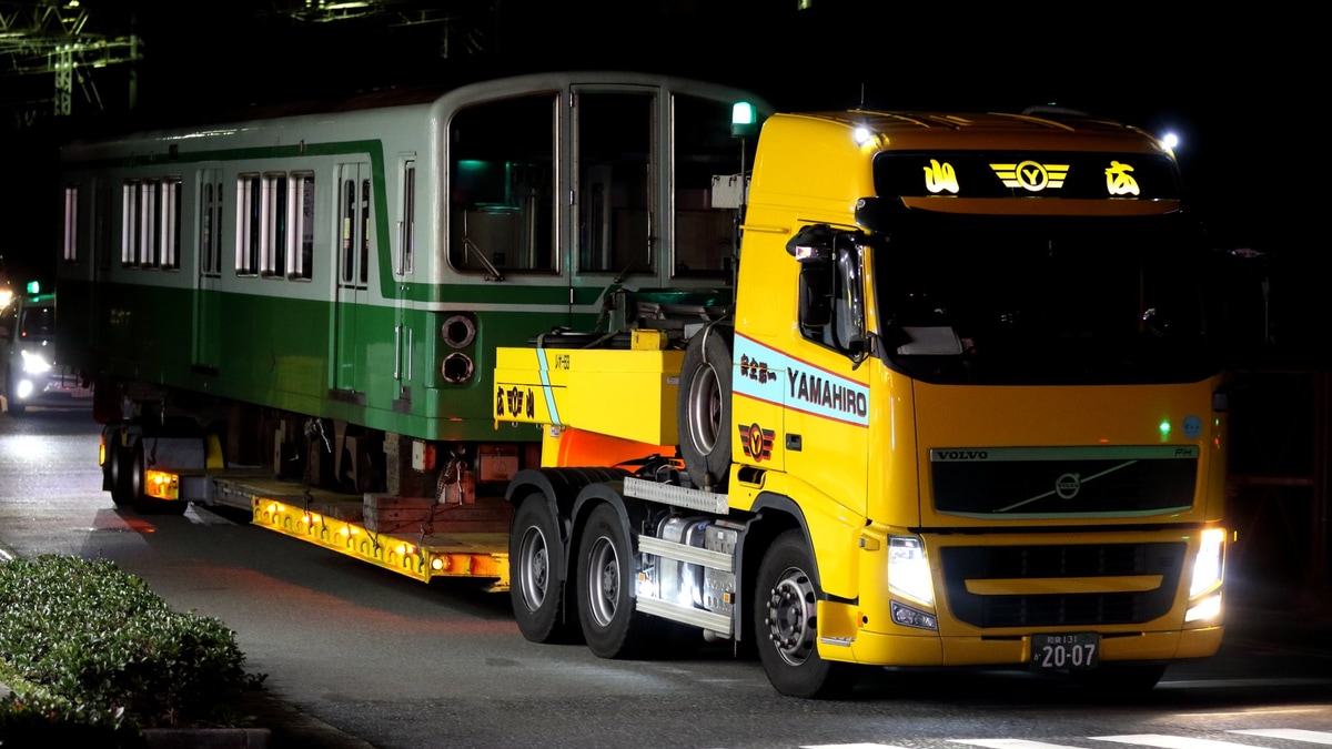 神戸市交】1000形1111Fが廃車解体のため陸送 |2nd-train鉄道ニュース
