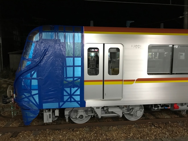 【メトロ】有楽町線・副都心線新型車両の17000系17101F甲種輸送を糸崎駅で撮影した写真