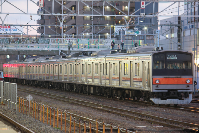 【JR東】205系ケヨM5編成 海外譲渡配給を蘇我駅で撮影した写真