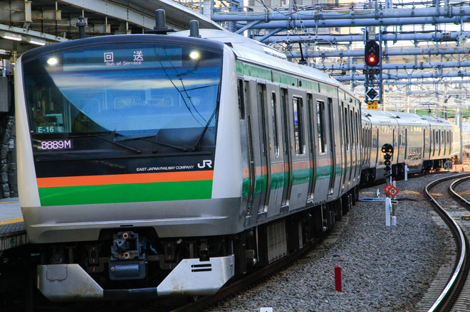 【JR東】E233系E-16編成東京総合車両センター出場回送を大崎駅で撮影した写真