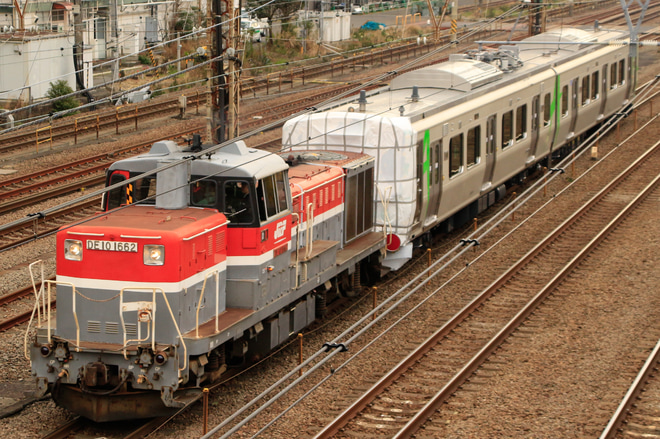 【阿武急】AB900系第2編成 甲種輸送を鶴見駅で撮影した写真