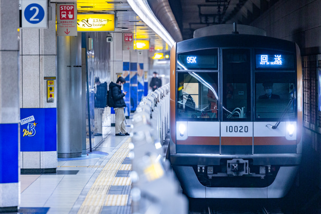 【メトロ】10000系10120F東横線・みなとみらいTTC更新・TASC確認試運転を日本大通り駅で撮影した写真