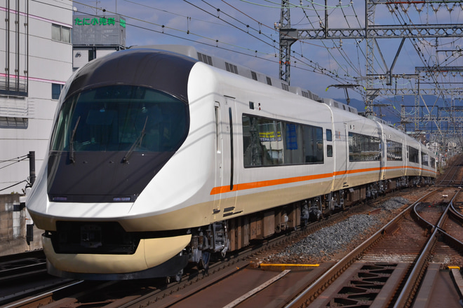 【近鉄】21020系 UL21 出場回送を大和八木駅で撮影した写真
