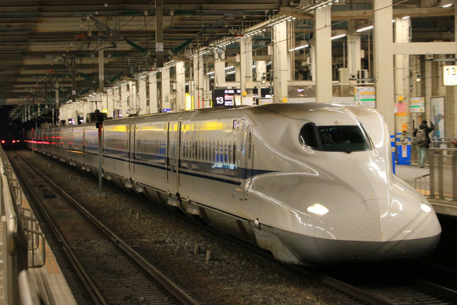 【JR西】3月12/13日限定でN700系によるひかり444号運転を広島駅で撮影した写真