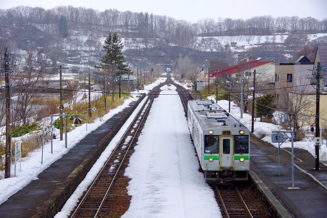 【JR北】キハ150形函館本線の通称山線での営業運転終了を蘭島駅で撮影した写真